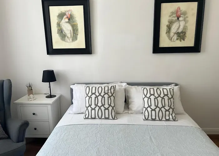 Santa Rosa Florence Apartments 3 Bedrooms - Private Parking