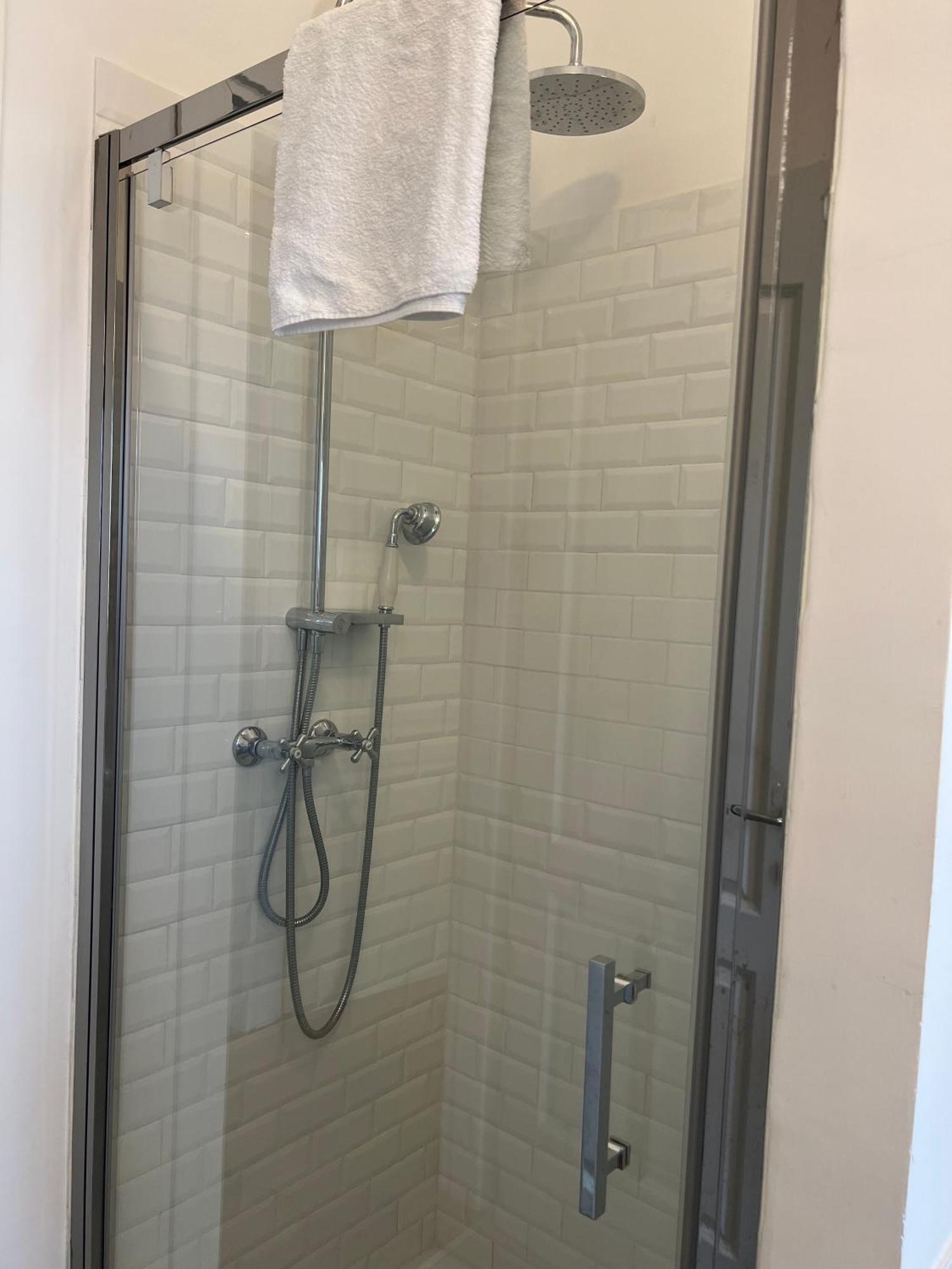 Apartment Santa Rosa 3 Bedrooms - Private Parking