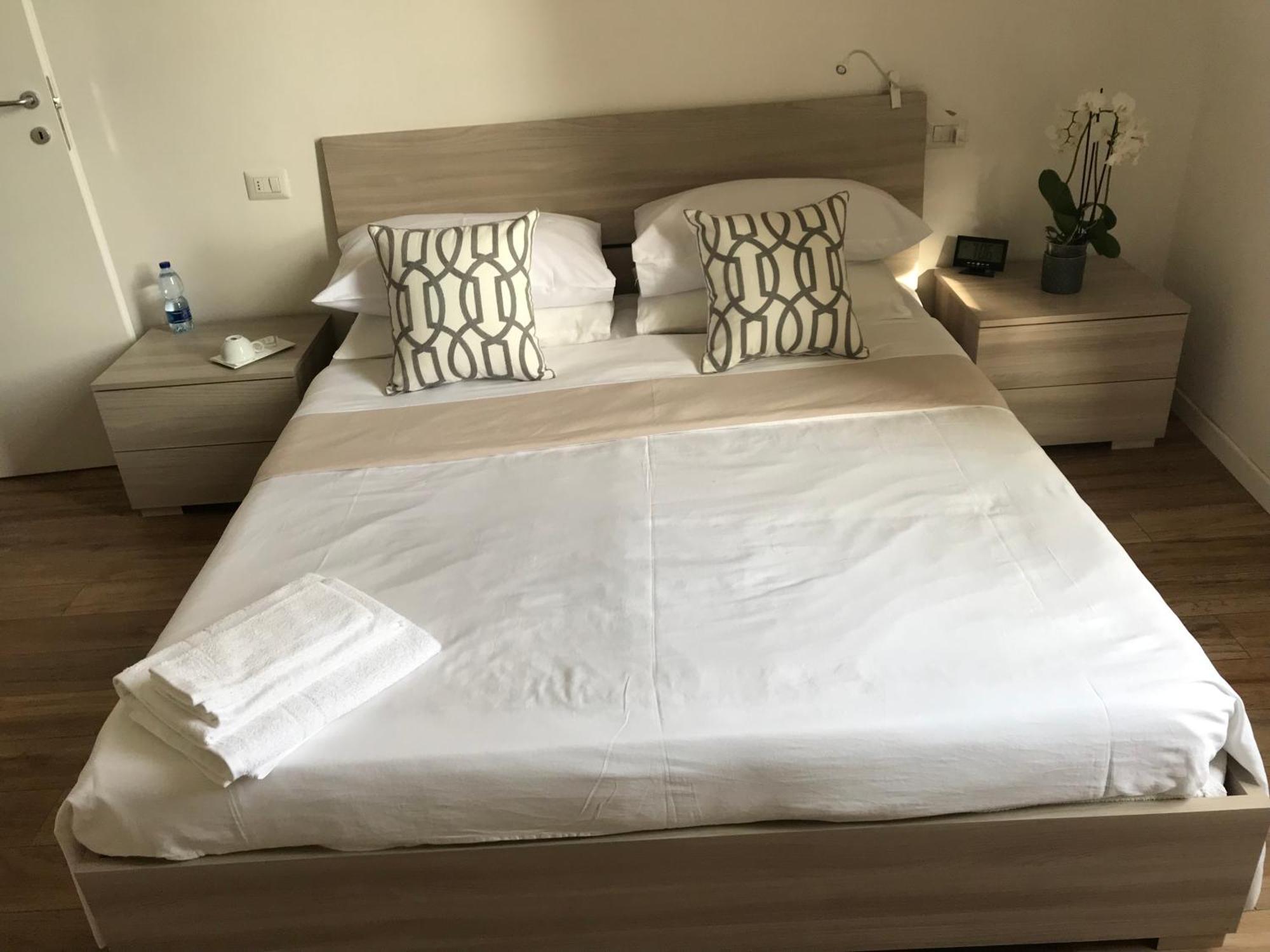 Santa Rosa 3 Bedrooms - Private Parking Florenz